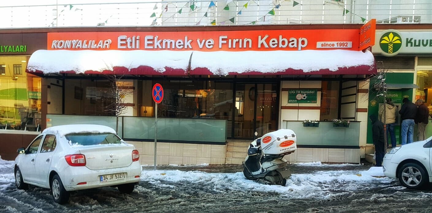 Tatlı konyalılar Etliekmek ve Fırınkebap - Tuzla