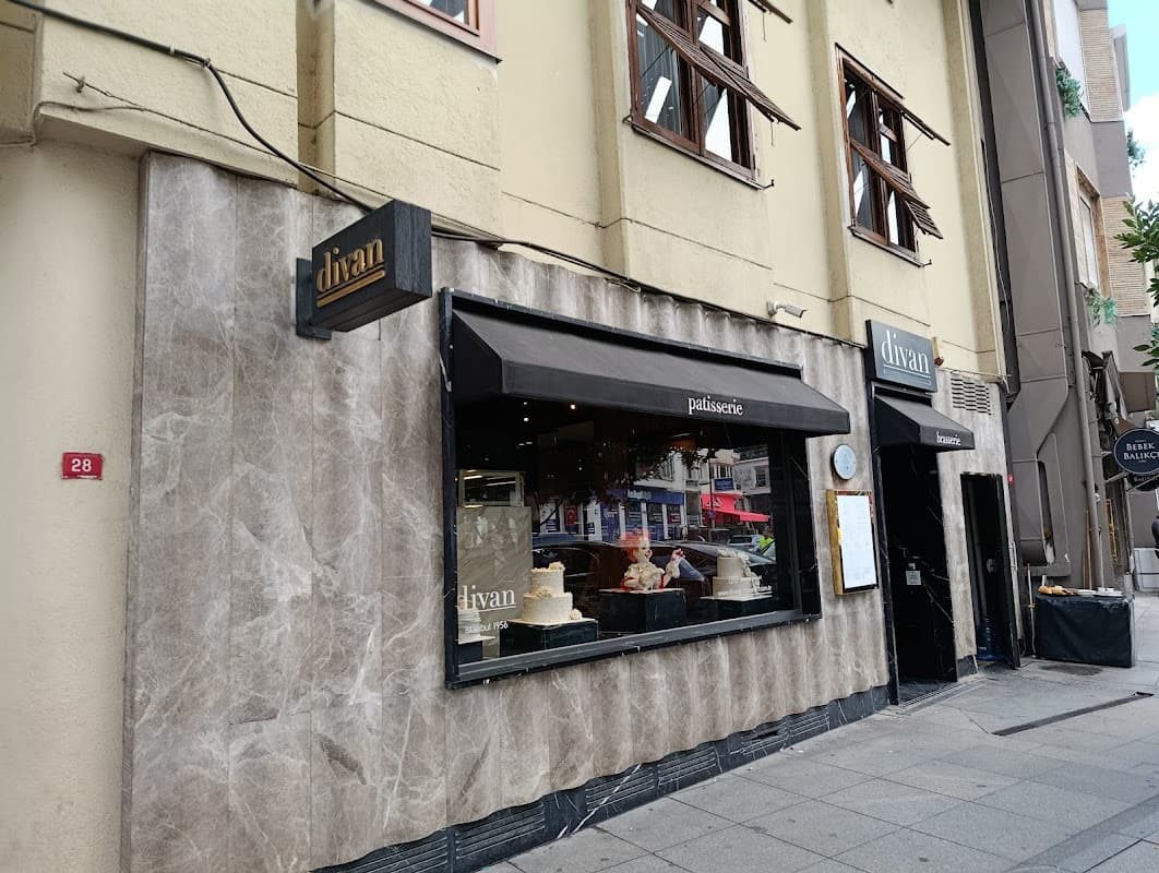 Divan Pastanesi Bebek - Üsküdar