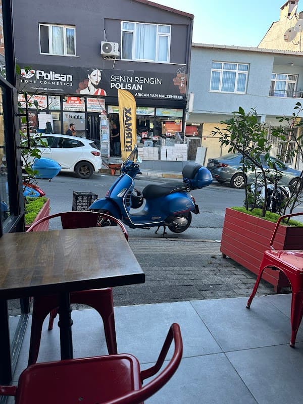 Emmy Burger - Sarıyer