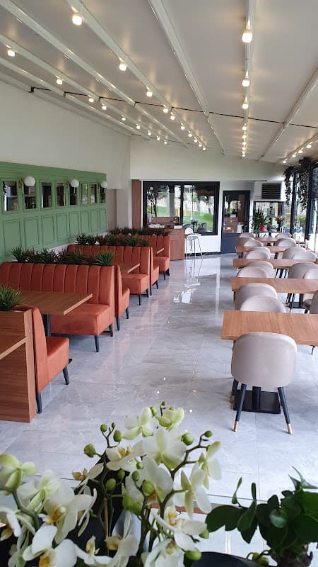 Pide Canavarı Pide ve Kebap Restaurant Breakfast Garden - Sarıyer