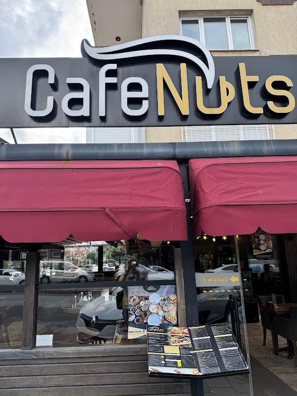 Cafe Nuts Karşıyaka - Karşıyaka