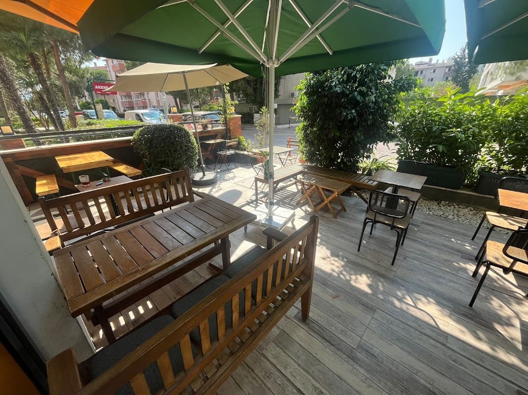 The Leaf Coffee Shop - Karşıyaka