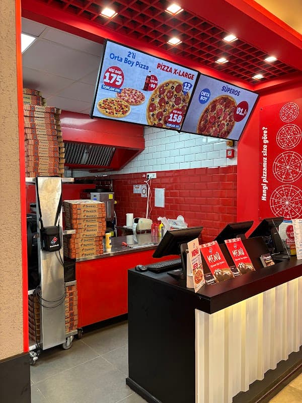 Domino's Pizza İzmir Foça - Foça