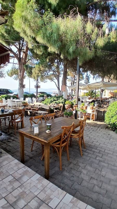 Park Cafe - Dikili