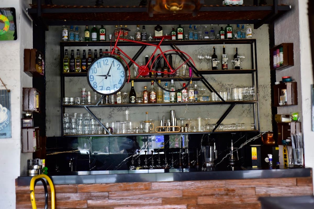 Point Cafe Bistro - Bistro