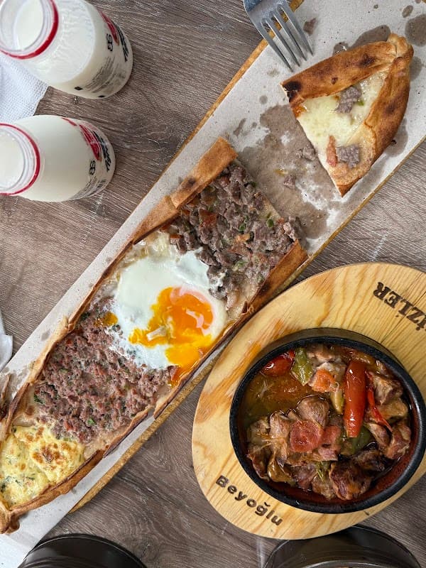 Beyoglu Emirdağ Pide&Güveç Salonu - Fırın
